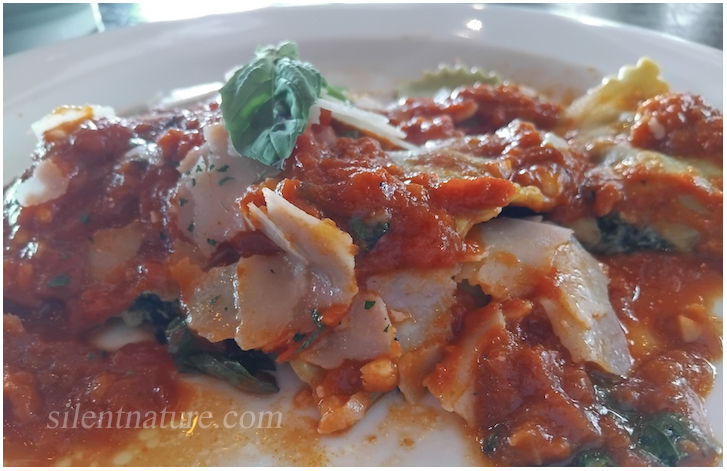 Spinach Ravioli at the Wine Connection is so invigorating!